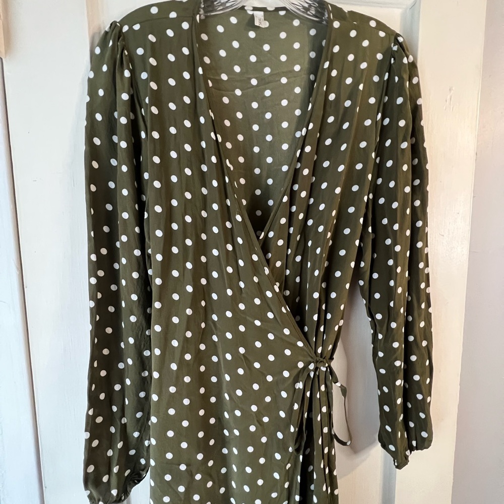 Lilysilk 100% Silk Polka Dot Wrap Midi Dress in Olive Green/White Sz L - Picture 10 of 10